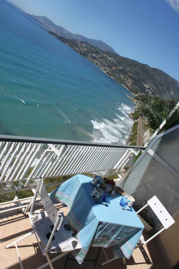 Casa Calandre Mare Apartment Ventimiglia Exterior photo